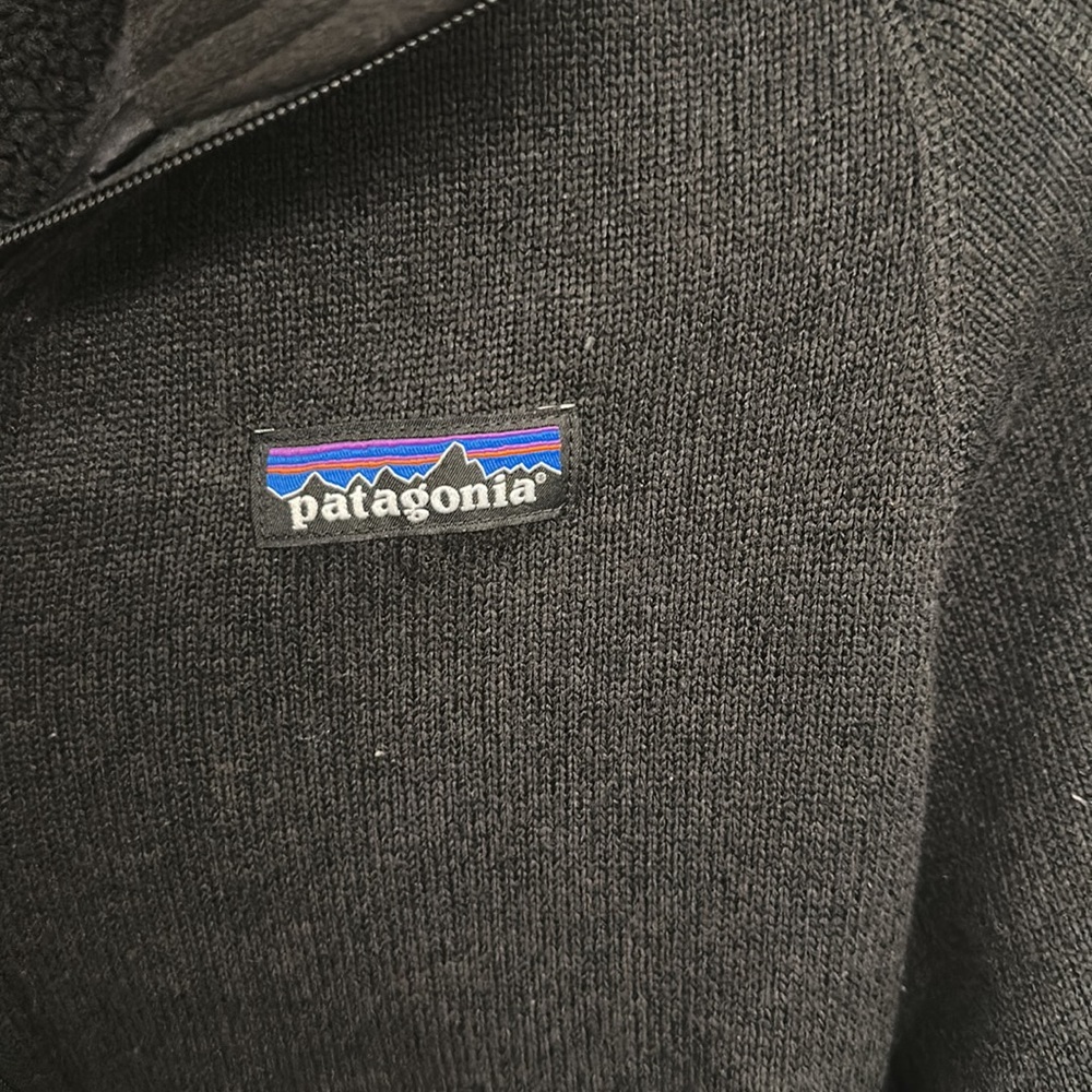 PATAGONIA WOMENS BLACK QUARTER ZIP - Picture 2 of 3